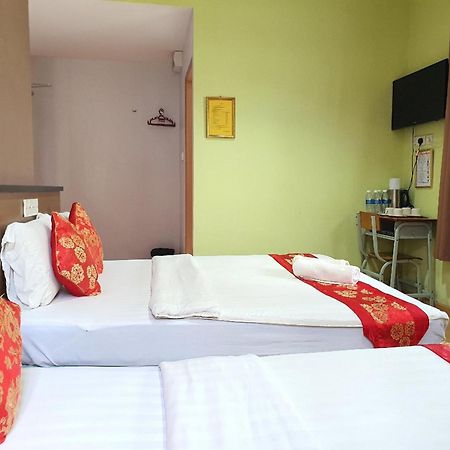 Oyo 90964 Melody 88 Inn Miri Exteriér fotografie