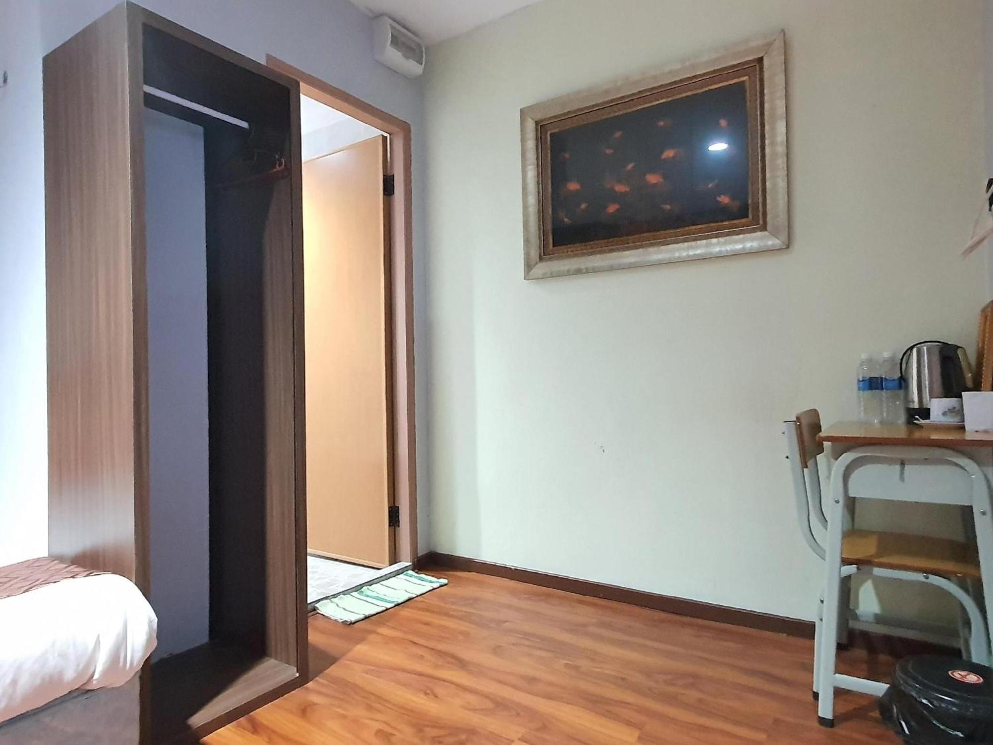 Oyo 90964 Melody 88 Inn Miri Exteriér fotografie