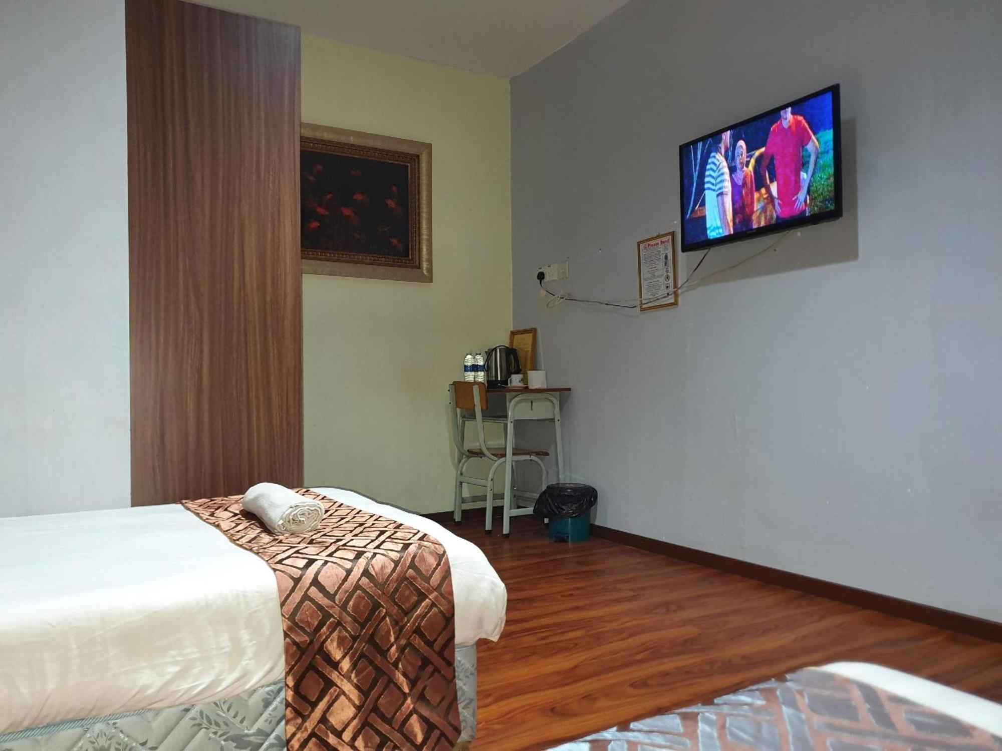 Oyo 90964 Melody 88 Inn Miri Exteriér fotografie