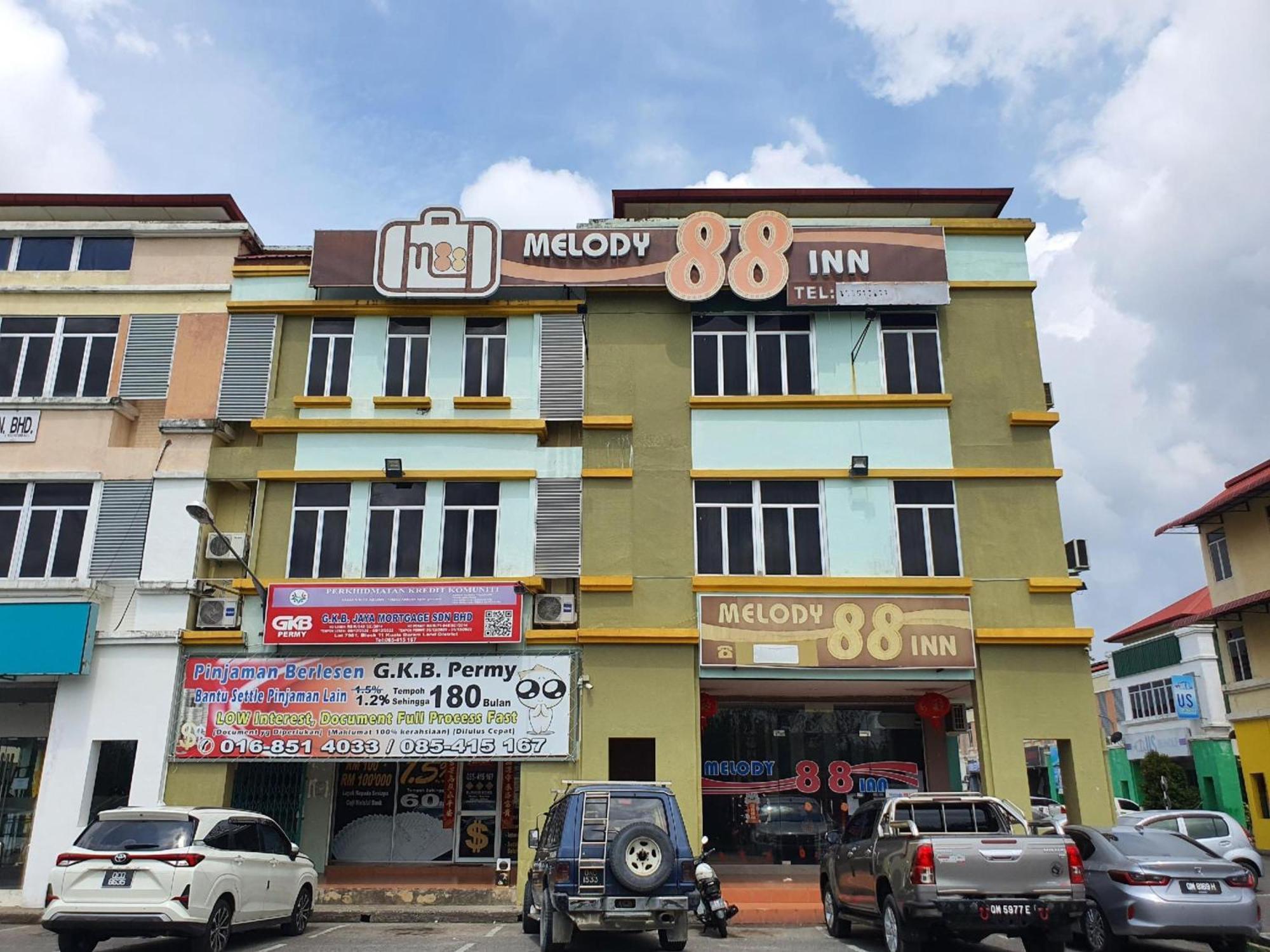 Oyo 90964 Melody 88 Inn Miri Exteriér fotografie